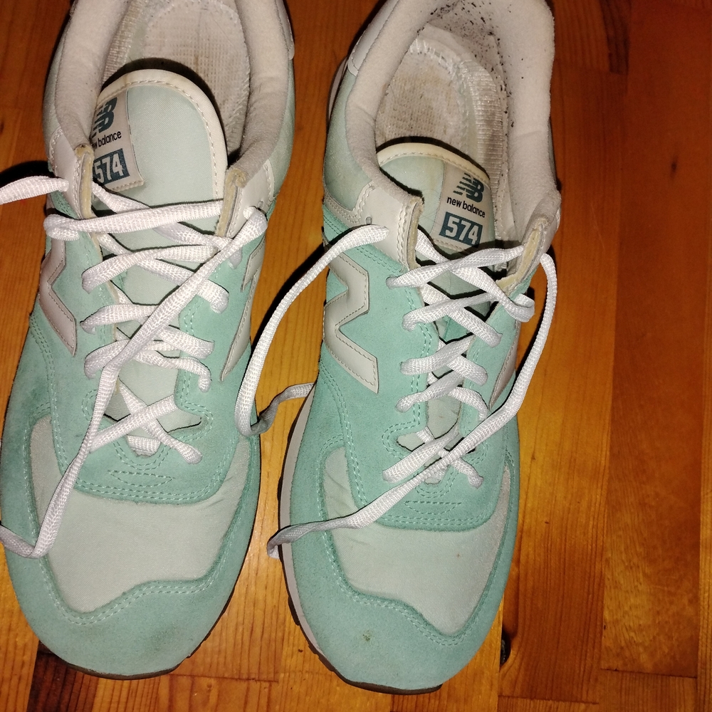 New Balance Men's Shoes in Mint and White - Picture 3 of 6